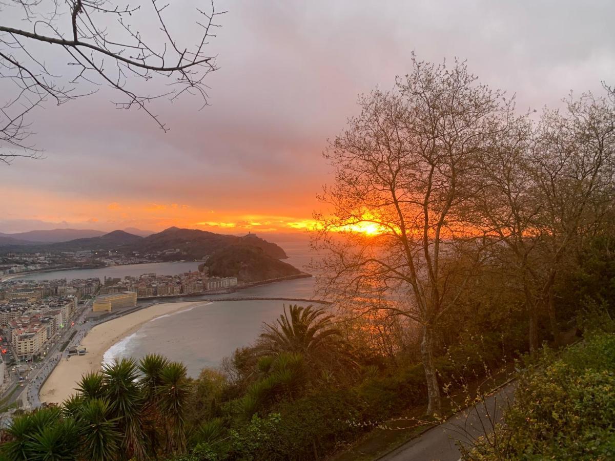 Amazing Views Over San Sebastian In A Family Cottage Exterior foto